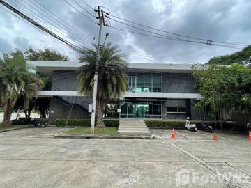 Family House in Chiang Mai, close to city center