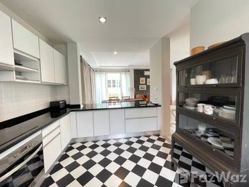 Family House in Chiang Mai, close to city center