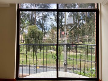 Departamento en venta. Puertas del Sol, Cuenca