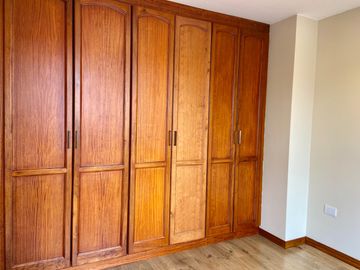 Departamento en venta. Puertas del Sol, Cuenca
