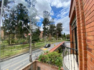 Departamento en venta. Puertas del Sol, Cuenca
