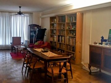 MARAVILLOSO PISO EN VICENTE LÓPEZ, Sobre Avda. Maipú 400, 4 ambientes, Cocina Comedor Diario y Dormitorio de servicio.