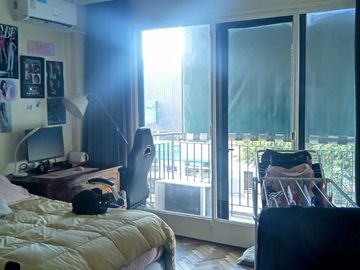 MARAVILLOSO PISO EN VICENTE LÓPEZ, Sobre Avda. Maipú 400, 4 ambientes, Cocina Comedor Diario y Dormitorio de servicio.