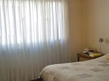 MARAVILLOSO PISO EN VICENTE LÓPEZ, Sobre Avda. Maipú 400, 4 ambientes, Cocina Comedor Diario y Dormitorio de servicio.