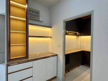FOR SELL townhouse Phumchanok Phutthamonthon Sai 4-5 BTS-Samrong CX-102397