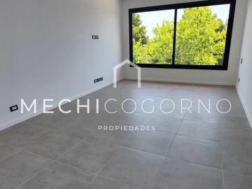 Casa 5 dormitorios venta en San Marco, Villa Nueva