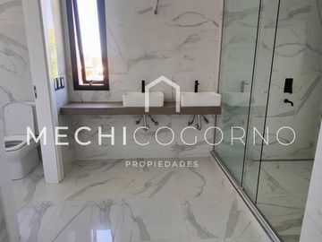 Casa 5 dormitorios venta en San Marco, Villa Nueva
