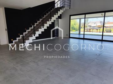 Casa 5 dormitorios venta en San Marco, Villa Nueva