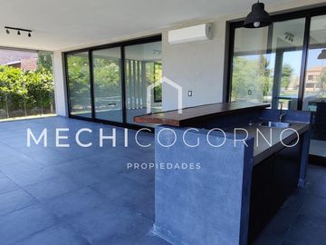 Casa 5 dormitorios venta en San Marco, Villa Nueva