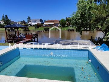 Casa 5 dormitorios venta en San Marco, Villa Nueva
