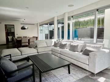 Residencia de Lujo en Condominio  Venta  en La Florida