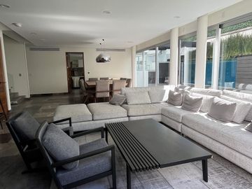 Residencia de Lujo en Condominio  Venta  en La Florida