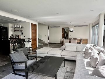 Residencia de Lujo en Condominio  Venta  en La Florida