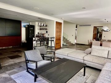 Residencia de Lujo en Condominio  Venta  en La Florida