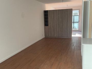 Venta - Gran ambiente tipo loft c/balcón y patio al frente. Muy luminoso - Belgrano - A estrenar