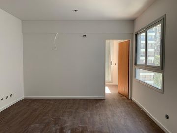 Venta - Gran ambiente tipo loft c/balcón y patio al frente. Muy luminoso - Belgrano - A estrenar