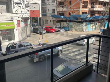 Venta - Gran ambiente tipo loft c/balcón y patio al frente. Muy luminoso - Belgrano - A estrenar