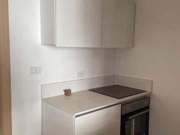Venta - Gran ambiente tipo loft c/balcón y patio al frente. Muy luminoso - Belgrano - A estrenar