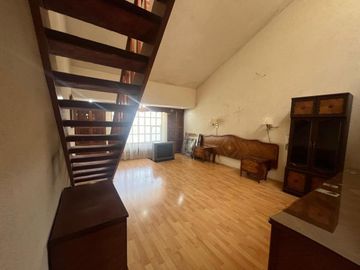 Amplia casa en Venta en Valle Dorado