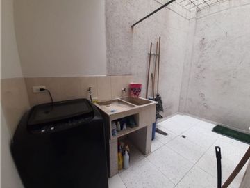 Altamira - Casa Bifamiliar con terraza en venta y/o permuta Palmira