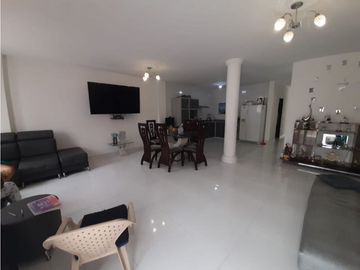 Altamira - Casa Bifamiliar con terraza en venta y/o permuta Palmira