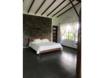 SE VENDE FINCA EN KM 2 VA ARMENIA- MONTENEGRO, QUINDIO