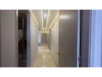 SE VENDE APARTAMENTO AMOBLADO NUEVO BARRIO EL GOLF DE BARRANQUILLA