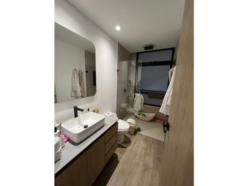 HERMOSO.APARTAMENTO SECTOR EL CAMPESTRE PARTE BAJA, MEDELLIN