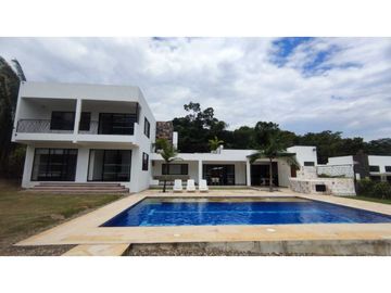 Casa En Condominio Con Hermosa Vista Cerca Al Centro