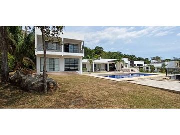 Casa En Condominio Con Hermosa Vista Cerca Al Centro