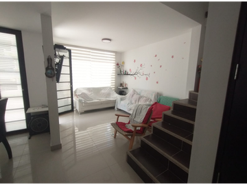 Se vende casa de 109 M2 en 480 mill en La Mesa Cund, Palmas de Iraka 1