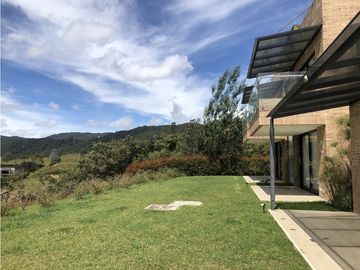 Venta de Casa Campestre en el Alto de Palmas