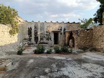Calle Colonial en Venta