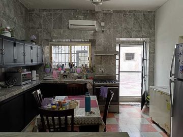 Calle Colonial en Venta