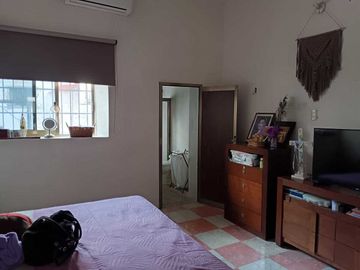 Calle Colonial en Venta