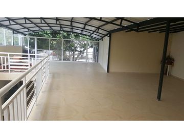 Pilas de Dapa Valle del Cauca - Casa con terraza en venta