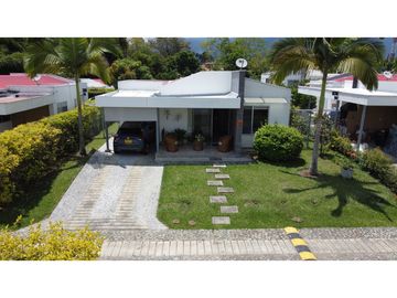 Se vende casa campestre en el sector del Caimo