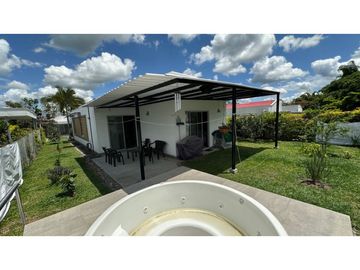 Se vende casa campestre en el sector del Caimo