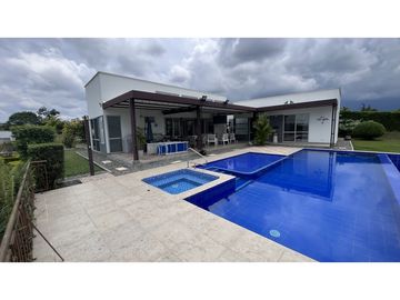 VENTA DE CASA CAMPESTRE EN ARMENIA, QUINDIO, COLOMBIA