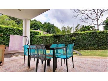VENTA DE CASA EN CON. CERRADO  MENSULI FLORIDABLANCA-PIEDE COD:265