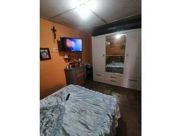 AMPLIA CASA EN VENTA SAN ROQUE