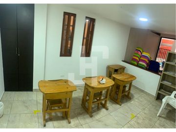 VENDO CASA CON PISCINA EN CAMPOBELLO