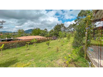 Casa Campestre en Parcelación Vía San Antonio - La Ceja
