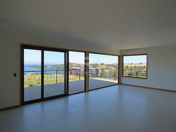 EXTRAORDINARIA CASA NUEVA EN PTO DOMEYKO A 5 KM DE FRUTILLAR