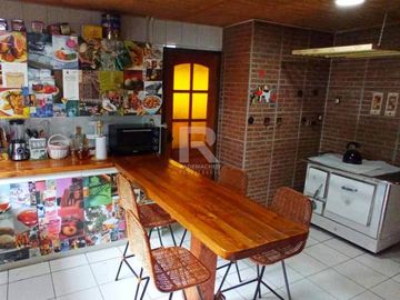 HERMOSA CASA EN CONDOMINIO A SÓLO 6KM DEL CENTRO