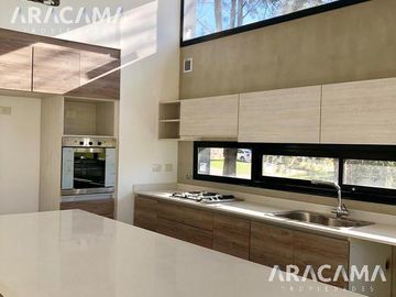Casa en venta - Canning
