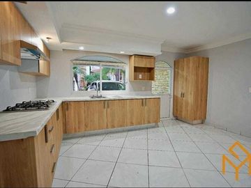 BAJA DE PRECIO !!!Casa en Venta  en Virreyes Residencial (Recorrido Virtual)