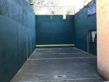 Casa en Cacalomacán con departamento y cancha de frontón, Haz Realidad el hog...