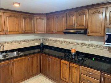 Casa en venta  amoblada en floresta
