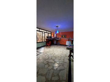 CÚCUTA - BARRIO EL CONTENTO VENTA DE CASA CON RENTAS.
